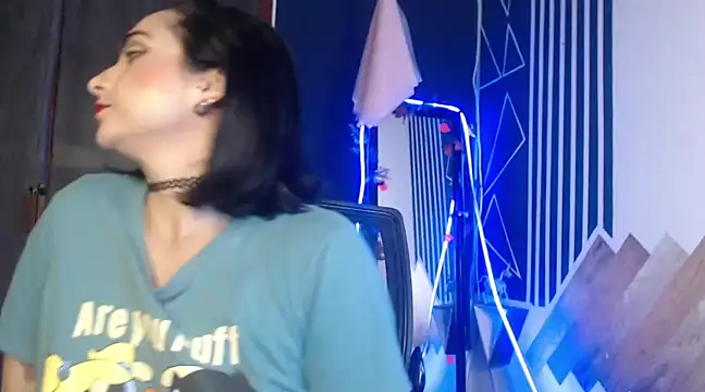 Candyparis online show from 20, 3, 2025