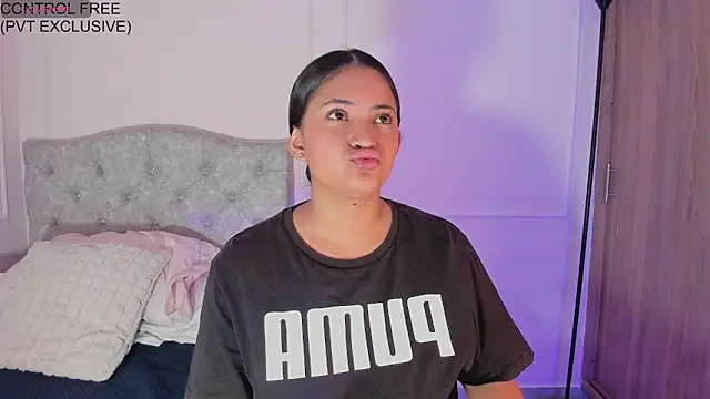 Isa squirt1 online show from 10, 10, 2025