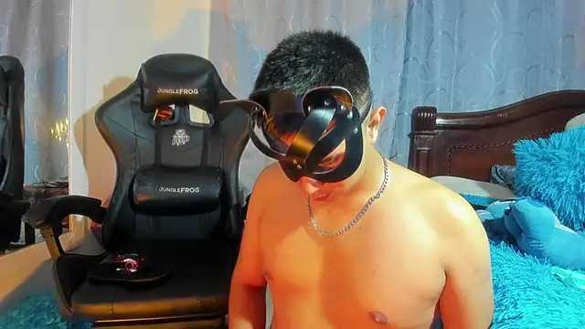 Snapshot of Chris_Maddox chatting on 23, 1, 2025 Chris Maddox online show from 23, 1, 2025