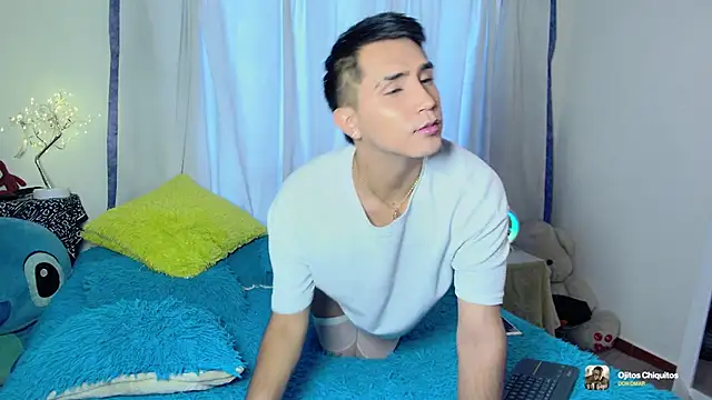 Snapshot of Chris_Maddox chatting on 4, 11, 2025 Chris Maddox online show from 4, 11, 2025