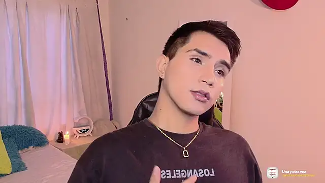 Snapshot of Chris_Maddox chatting on 13, 11, 2025 Chris Maddox online show from 13, 11, 2025