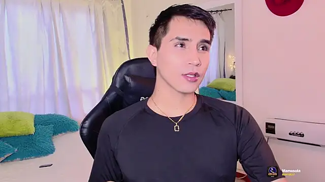 Snapshot of Chris_Maddox chatting on 18, 11, 2025 Chris Maddox online show from 18, 11, 2025