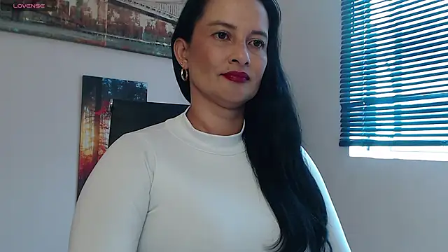 Snapshot of lucy_diiaz chatting on 24, 12, 2024 lucy diiaz online show from 24, 12, 2024