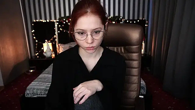 Snapshot of Sasha_Exclusive chatting on 2, 1, 2025 Sasha Exclusive online show from 2, 1, 2025