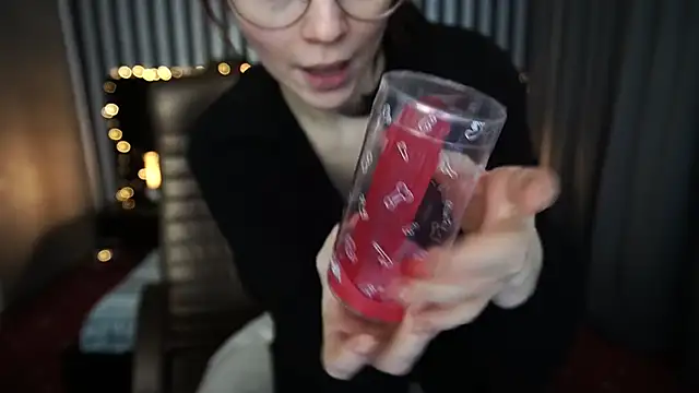 Snapshot of Sasha_Exclusive chatting on 2, 1, 2025 Sasha Exclusive online show from 2, 1, 2025