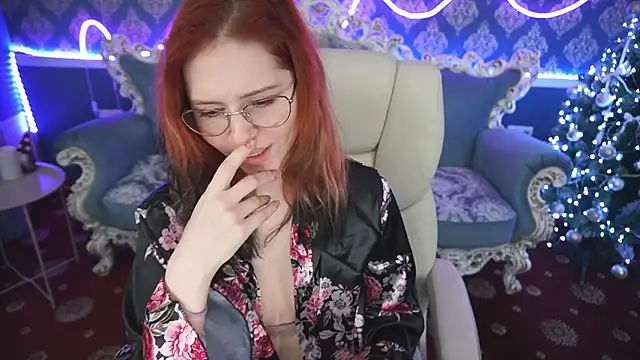 Snapshot of Sasha_Exclusive chatting on 5, 1, 2025 Sasha Exclusive online show from 5, 1, 2025