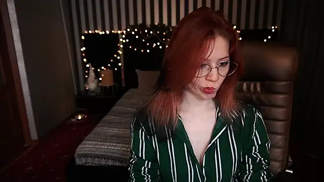 Snapshot of Sasha_Exclusive chatting on 10, 1, 2025 Sasha Exclusive online show from 10, 1, 2025