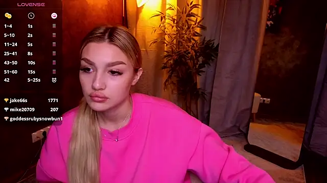 Snapshot of Ella_Milla chatting on 23, 1, 2025 Ella Milla online show from 23, 1, 2025