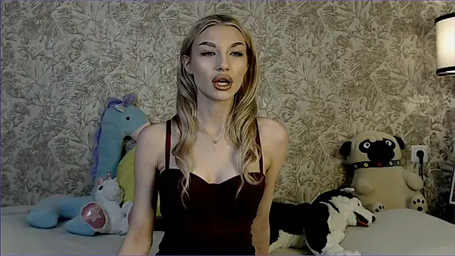 Snapshot of Ella_Milla chatting on 12, 11, 2025 Ella Milla online show from 12, 11, 2025