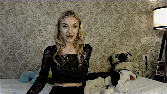 Snapshot of Ella_Milla chatting on 16, 11, 2025 Ella Milla online show from 16, 11, 2025