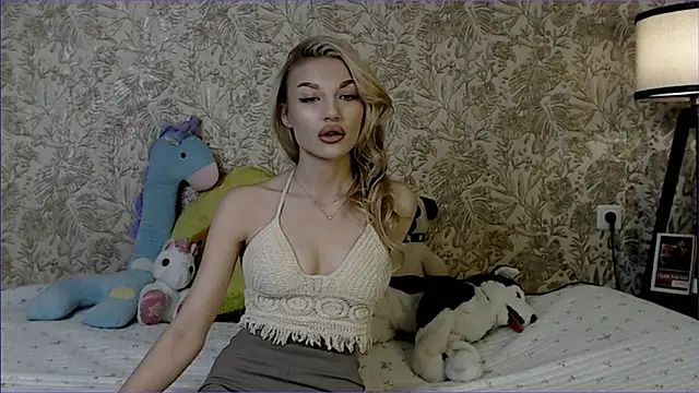 Snapshot of Ella_Milla chatting on 23, 11, 2025 Ella Milla online show from 23, 11, 2025