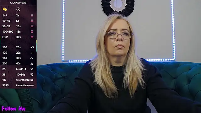 IvanaCharm online show from 28, 11, 2025