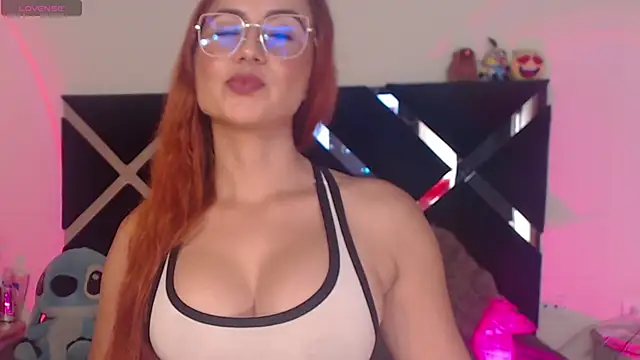 Snapshot of antonhella1 chatting on 10, 10, 2025 antonhella1 online show from 10, 10, 2025