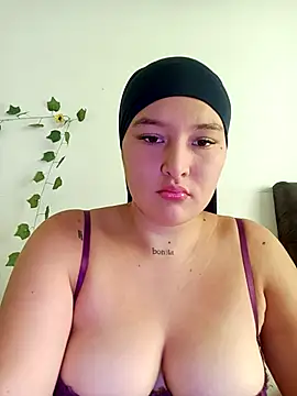 Snapshot of Celeste_camila18 chatting on 1, 10, 2025 Celeste camila18 online show from 1, 10, 2025