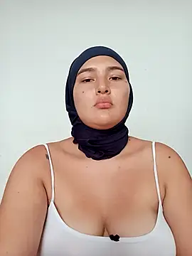 Snapshot of Celeste_camila18 chatting on 20, 11, 2025 Celeste camila18 online show from 20, 11, 2025