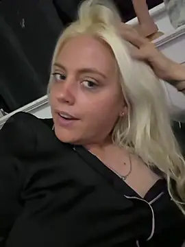 Snapshot of Blondiee3088 chatting on 15, 9, 2025 Blondiee3088 online show from 15, 9, 2025