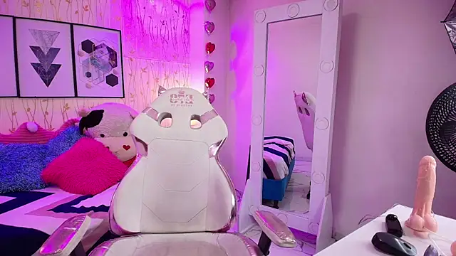Miia bela online show from 10, 12, 2024