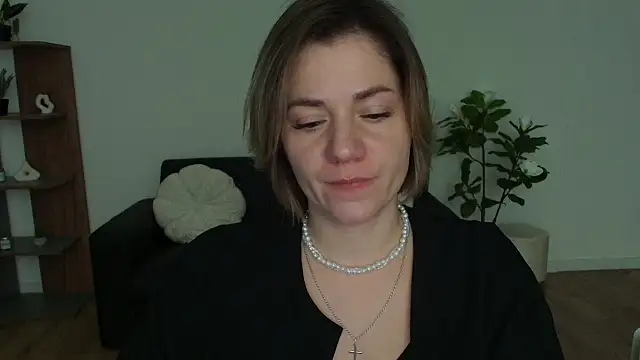 MariaSttone online show from 4, 12, 2024