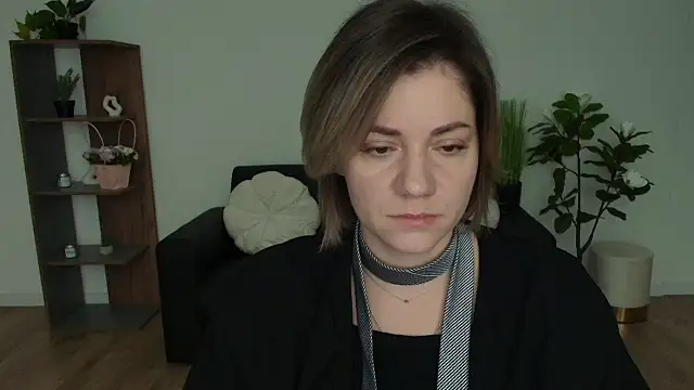 MariaSttone online show from 10, 12, 2024