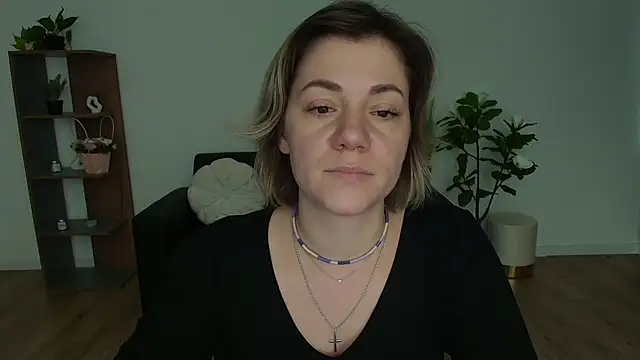 MariaSttone online show from 11, 12, 2024