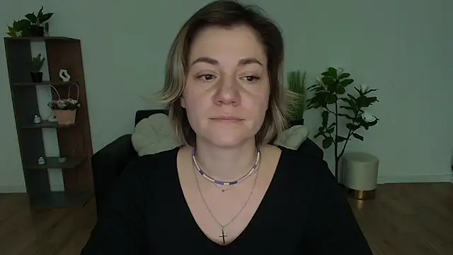 MariaSttone online show from 11, 12, 2024