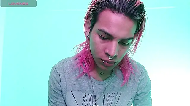 Snapshot of Jace_Quinn chatting on 4, 12, 2024 Jace Quinn online show from 4, 12, 2024