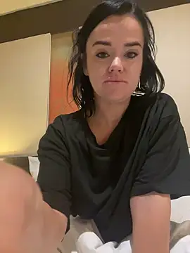 Snapshot of English-Chloe96 chatting on 6, 11, 2025 English-Chloe96 online show from 6, 11, 2025