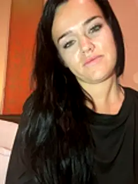 Snapshot of English-Chloe96 chatting on 21, 11, 2025 English-Chloe96 online show from 21, 11, 2025