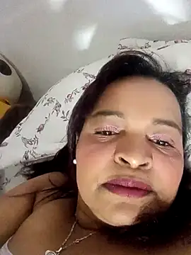 Snapshot of _violetta_- chatting on 11, 10, 2025 violetta - online show from 11, 10, 2025