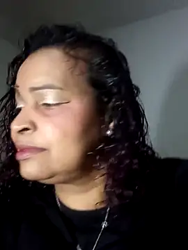 Snapshot of _violetta_- chatting on 5, 11, 2025 violetta - online show from 5, 11, 2025