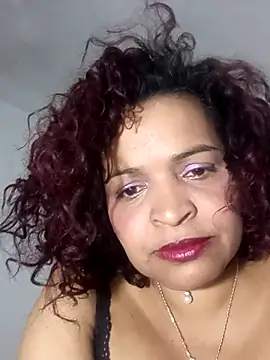 Snapshot of _violetta_- chatting on 6, 11, 2025 violetta - online show from 6, 11, 2025