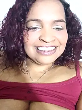 Snapshot of _violetta_- chatting on 14, 11, 2025 violetta - online show from 14, 11, 2025