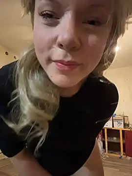 EllaSnow online show from 4, 3, 2026