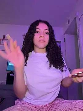 Snapshot of ladylavish chatting on 7, 2, 2026 ladylavish online show from 7, 2, 2026