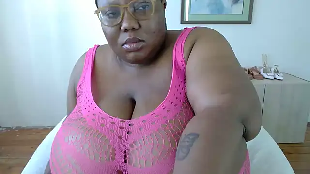 DAIRYBELLELIZxx online show from 25, 10, 2025