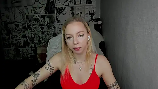 Martha Cameron online show from 7, 12, 2024