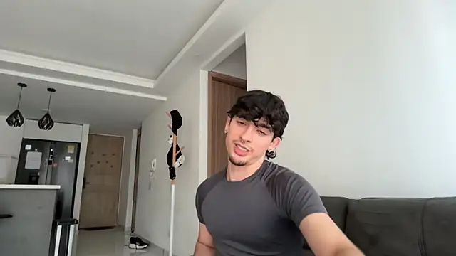 Snapshot of zenn_rush1 chatting on 20, 11, 2025 zenn rush1 online show from 20, 11, 2025