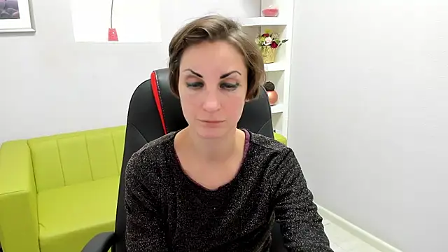 Snapshot of AuroraScript chatting on 11, 12, 2024 AuroraScript online show from 11, 12, 2024