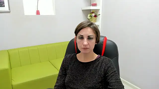 Snapshot of AuroraScript chatting on 11, 12, 2024 AuroraScript online show from 11, 12, 2024