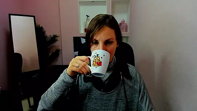 Snapshot of AuroraScript chatting on 18, 12, 2024 AuroraScript online show from 18, 12, 2024