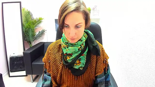 Snapshot of AuroraScript chatting on 30, 12, 2024 AuroraScript online show from 30, 12, 2024