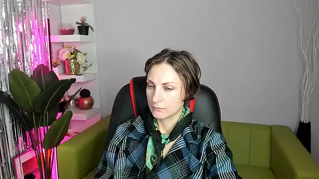 Snapshot of AuroraScript chatting on 30, 1, 2025 AuroraScript online show from 30, 1, 2025