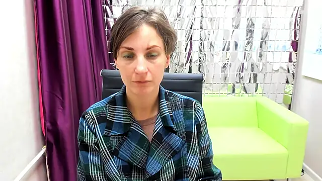 Snapshot of AuroraScript chatting on 20, 2, 2025 AuroraScript online show from 20, 2, 2025