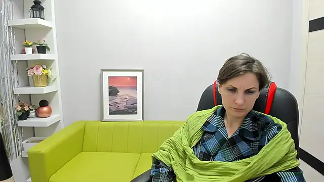 Snapshot of AuroraScript chatting on 27, 2, 2025 AuroraScript online show from 27, 2, 2025