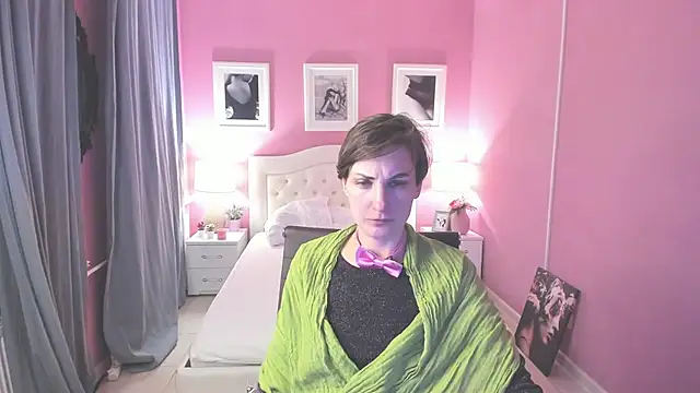 Snapshot of AuroraScript chatting on 12, 3, 2025 AuroraScript online show from 12, 3, 2025