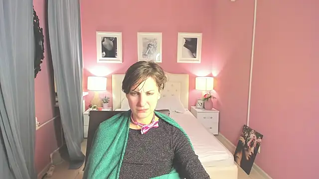 Snapshot of AuroraScript chatting on 13, 3, 2025 AuroraScript online show from 13, 3, 2025