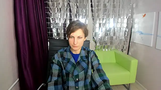 Snapshot of AuroraScript chatting on 22, 3, 2025 AuroraScript online show from 22, 3, 2025