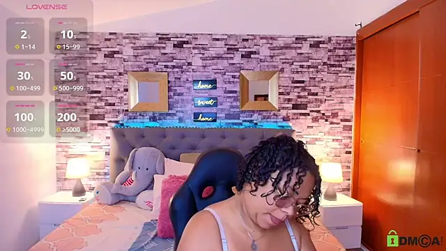 Snapshot of italy___boobs chatting on 27, 2, 2026 italy boobs online show from 27, 2, 2026