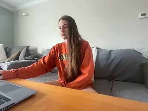 MissSwitch online show from 23, 10, 2025