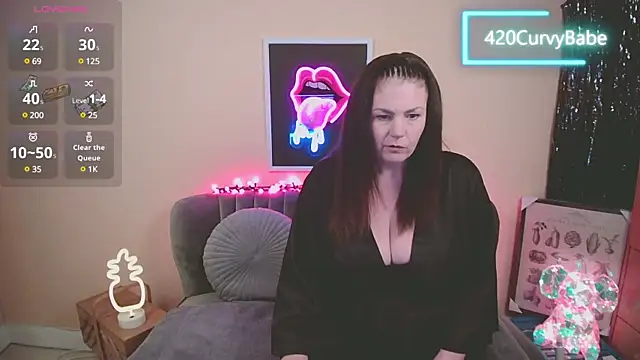 420Curvybabe online show from 28, 1, 2025